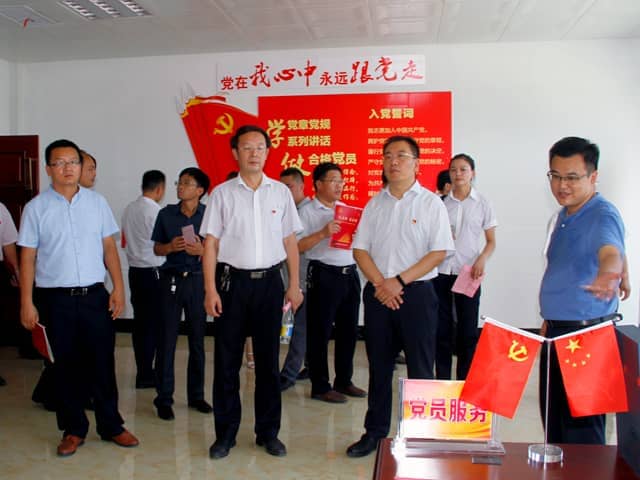 梁山縣委常委、組織部部長(zhǎng)王建一行蒞臨天意機(jī)械調(diào)研