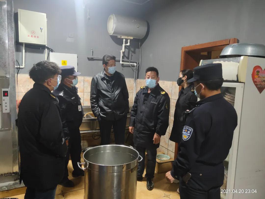 西藏火鍋店2家營業(yè)執(zhí)照被吊銷、2家立案調(diào)查、5家停業(yè)整頓